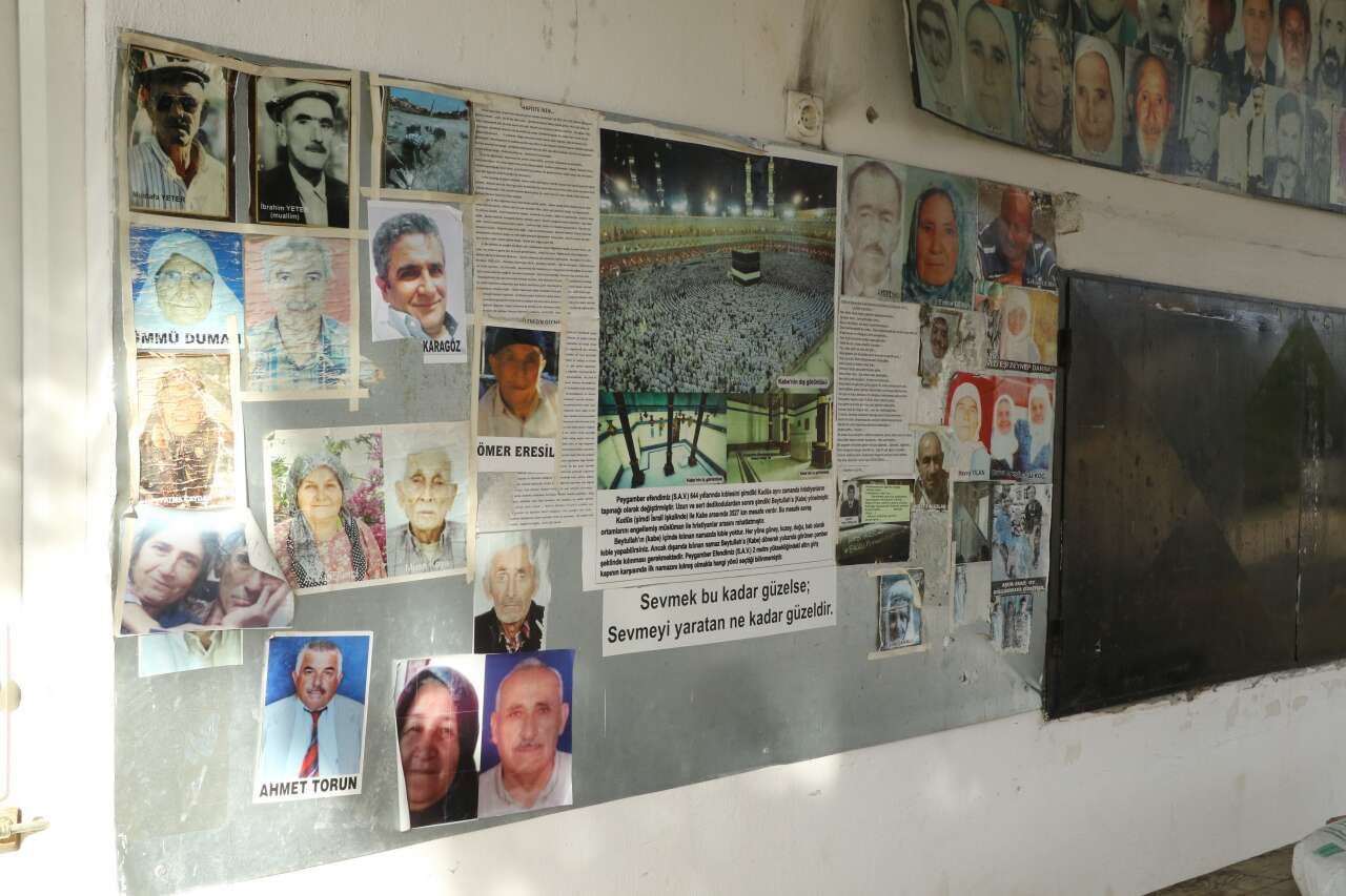 8 yıl önce başladı! Bu duvarı gören dua etmeye başlıyor 5